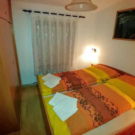 Ina Apartment