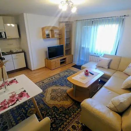 Ina Apartment