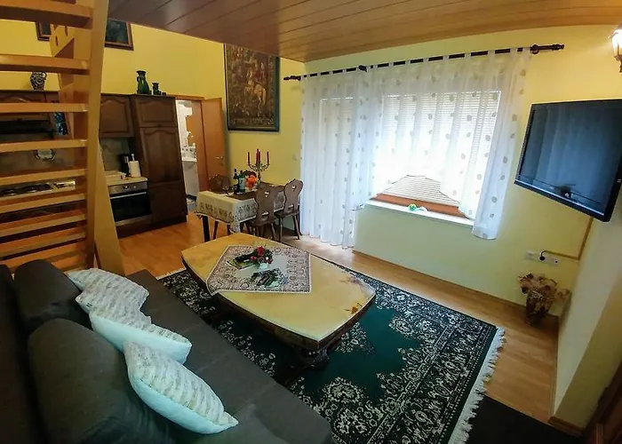 Ina * רוגאסקה סלאטינה