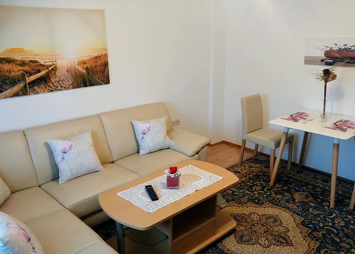 Ina アパート ロガシュカ・スラティナ